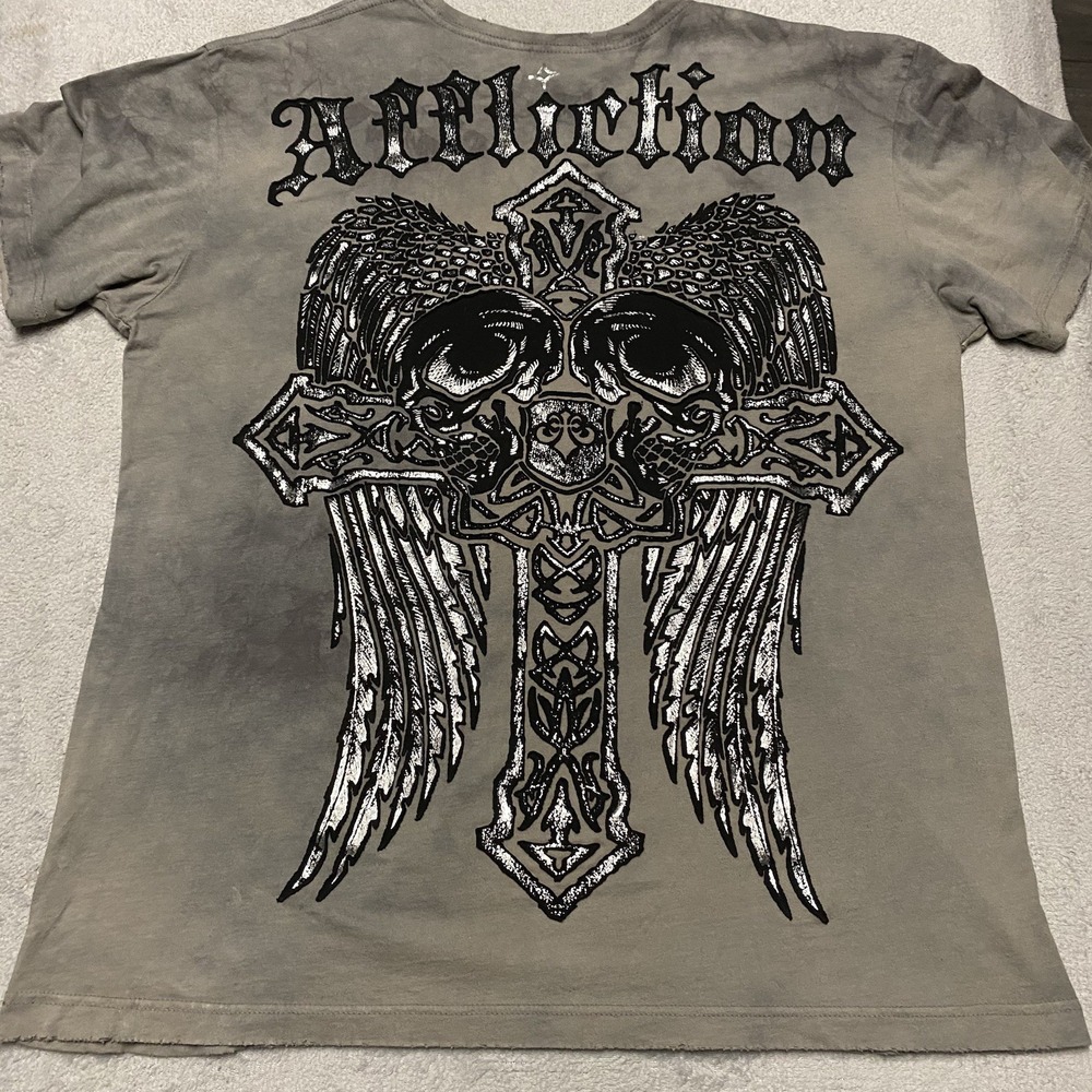 Affliction T Shirt Mens XL Gray Double Sided Wings Cross Skull Grunge MMA Y2K